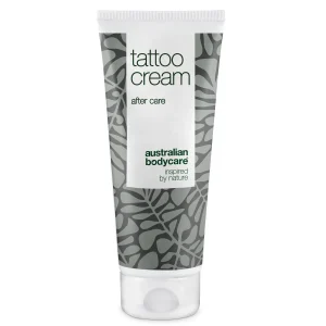 Tattoo Cream – Lugnar, vårdar och bevarar färgen — Tattoo Cream med panthenol och ricinolja återfuktar, skyddar och vårdar tatueringar. Håller färgerna klara och huden mjuk.